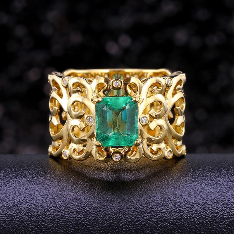 14k Gold 1.95 Ctw Natural Emerald & Diamond Ring: Ref:231030052 // gold content:14k gold // ring size:7. 25us // // main gemstone:emerald // shape:octagonal // carat weight:1. 85ct // color:green // treatment:natural // // adjacent gemstone 2 : diamo