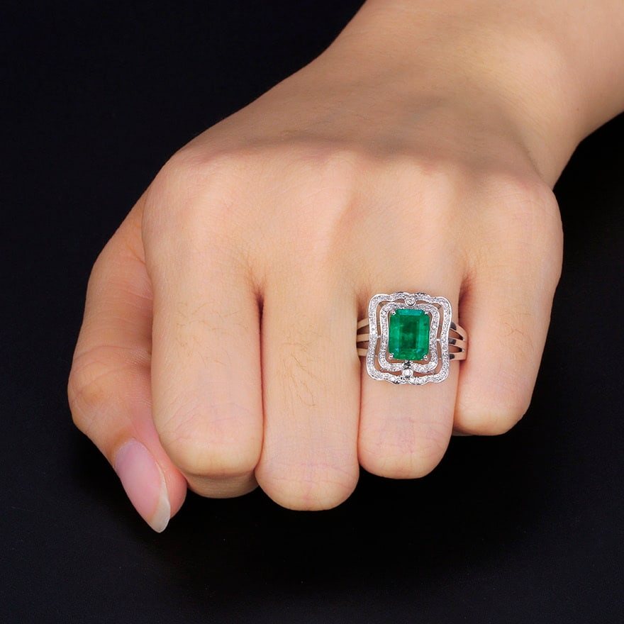 14k Gold 2.32 Ctw Vivid Green Natural Emerald & Diamond Ring - 2