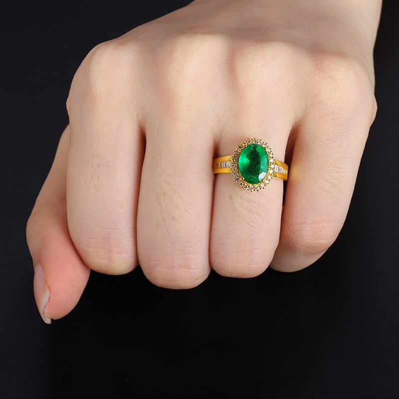 14k Gold 2.33 Ctw Vivid Green Natural Emerald & Diamond Ring - 3