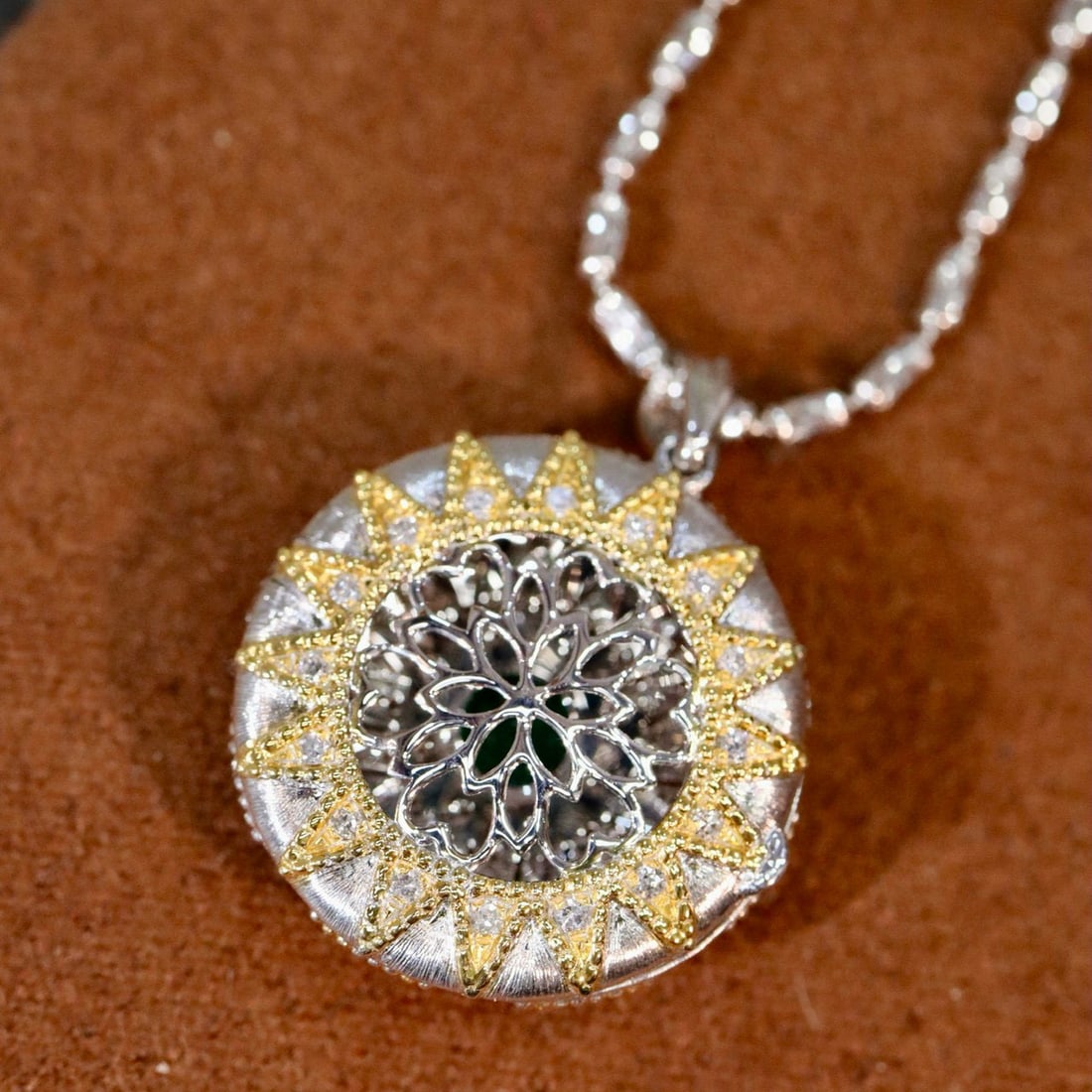 14k Gold 1.10 Ctw Vivid Green Natural Emerald & Diamond Pendant( Without Chain ) - 5