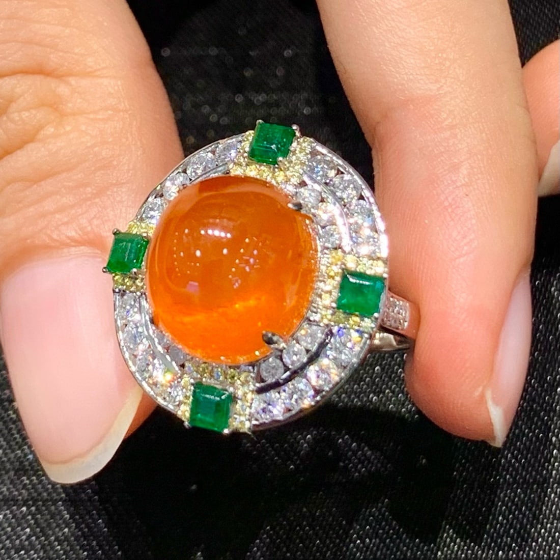 14k Gold 12.10 Ct Natural Spessartine & Diamond & Emerald Ring - 2