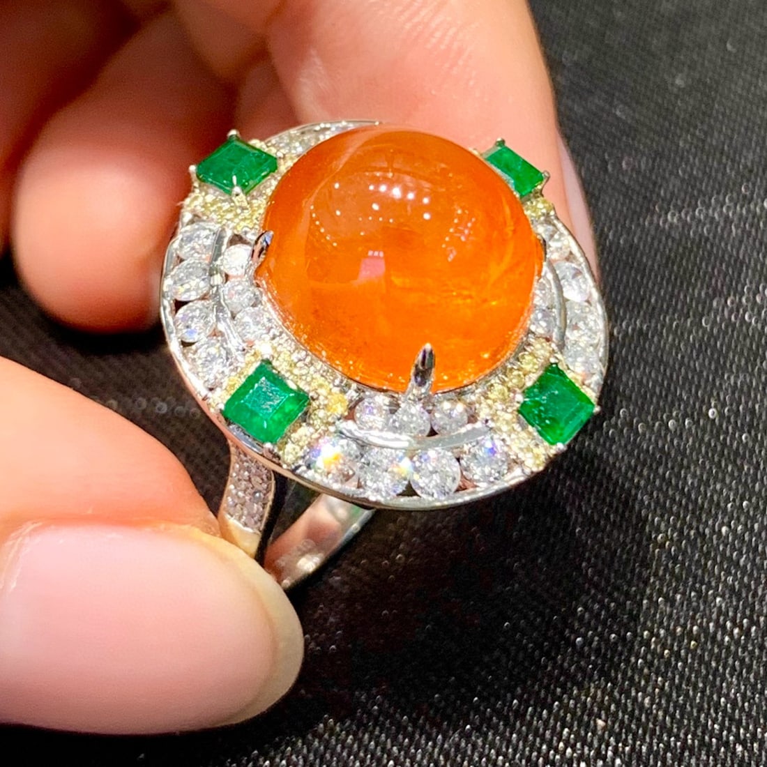 14k Gold 12.10 Ct Natural Spessartine & Diamond & Emerald Ring - 3