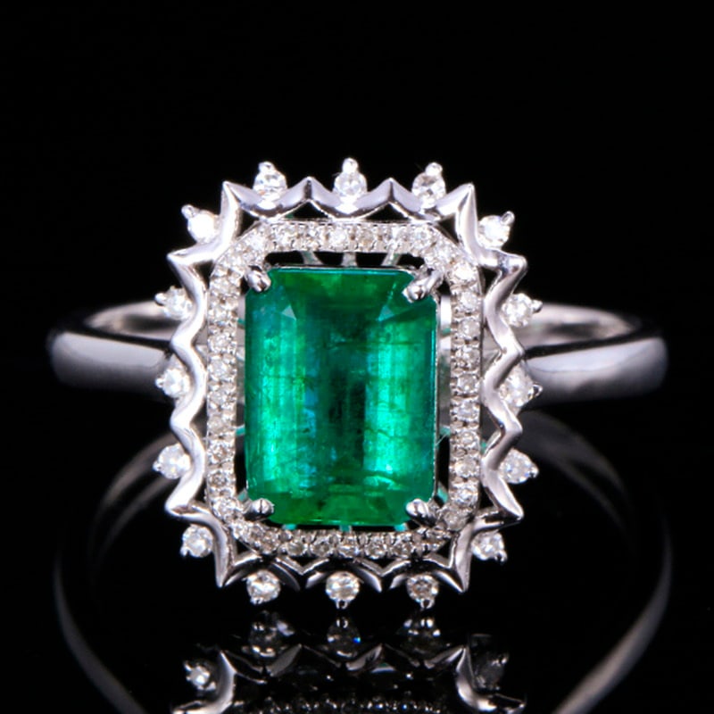14k Gold 1.92 Ctw Vivid Green Natural Emerald & Diamond Ring: Ref:231030229 // gold content:14k gold // ring size:7. 25us // // main gemstone:emerald // shape:octagonal // carat weight:1. 73ct // color:vivid green // treatment:natural // // adjacent gemstone 2
