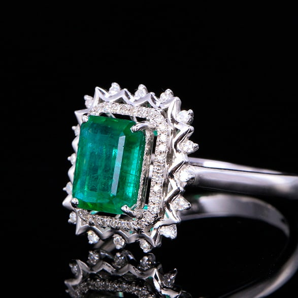 14k Gold 1.92 Ctw Vivid Green Natural Emerald & Diamond Ring - 2
