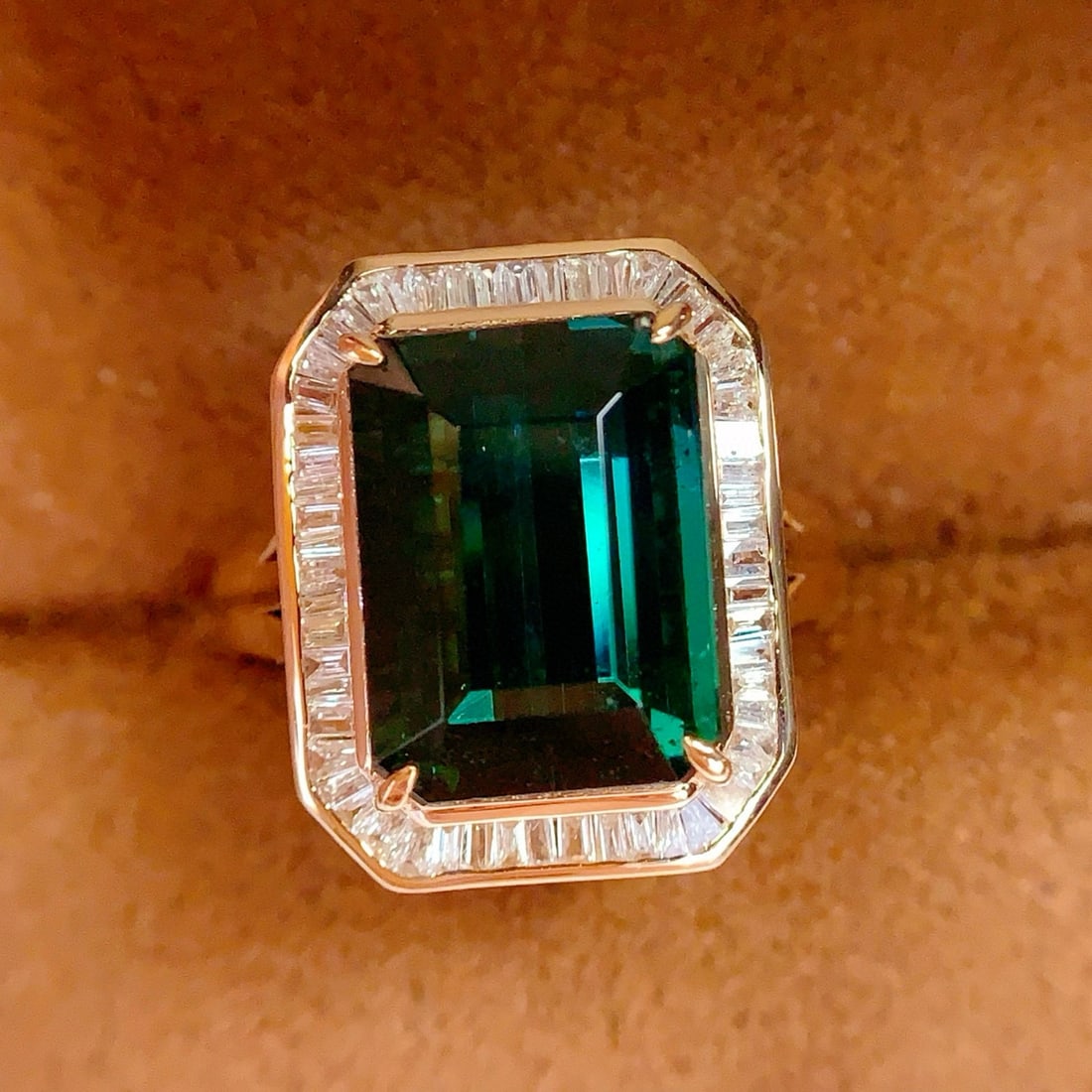 14k Gold 7.66 Ct Natural Tourmaline & Diamond Ring - 3