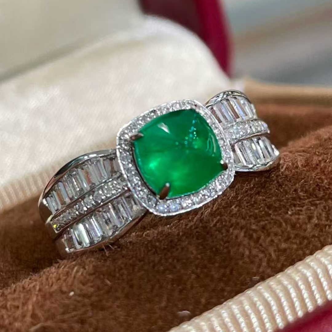 14k Gold 1.2 Ct Vivid Green Natural Emerald & Diamond & Sapphire Ring - 3