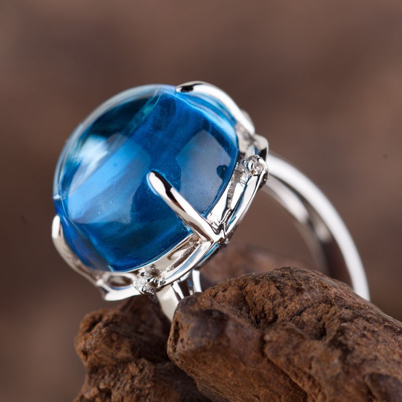 14k Gold 20 Ct Natural Topaz & Diamond Ring: Ref:231030277 // gold content:14k gold // ring size:7. 25us // // main gemstone:topaz // shape:round // carat weight:20ct // color:blue // treatment:natural // cut grade:g // // adjacent gemstone 2 :