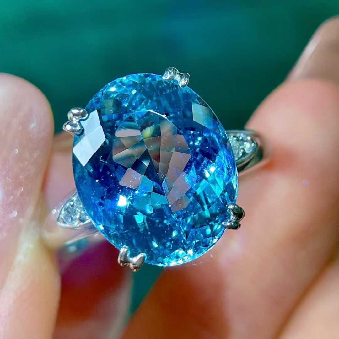 14k Gold 7.60 Ctw Natural Aquamarine & Diamond Ring - 3