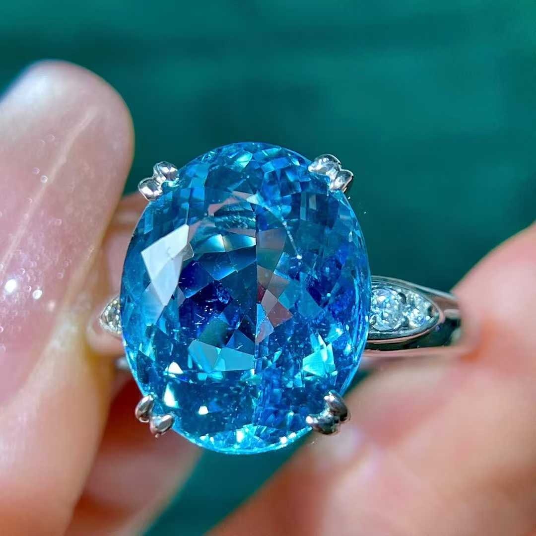 14k Gold 7.60 Ctw Natural Aquamarine & Diamond Ring - 5