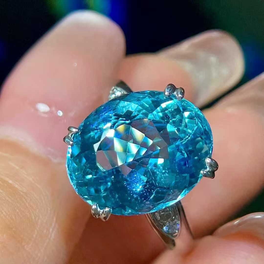 14k Gold 7.60 Ctw Natural Aquamarine & Diamond Ring - 9