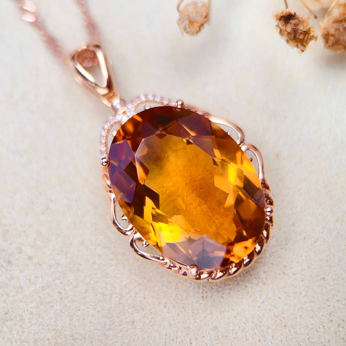 14k Gold 16.50 Ctw Natural Citrine & Diamond Pendant( Without Chain ): Ref:231030298 // gold content:14k gold // main gemstone:citrine // shape:oval // carat weight:16. 45ct // color:yellow // treatment:natural // // adjacent gemstone 2 : diamond // number of stones:17