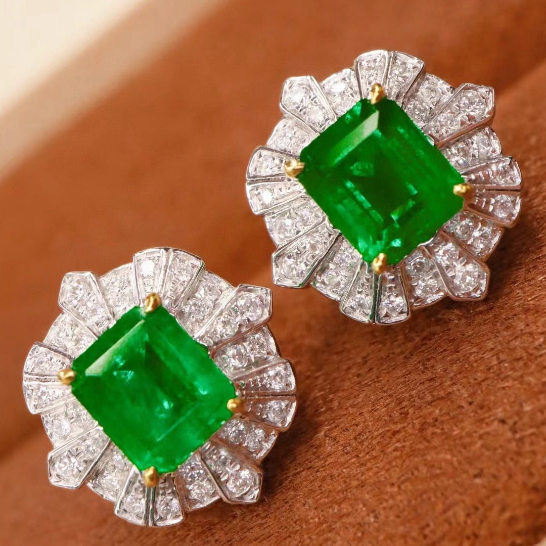 14k Gold 1.47 Ctw Vivid Green Natural Emerald & Diamond Earrings - 2