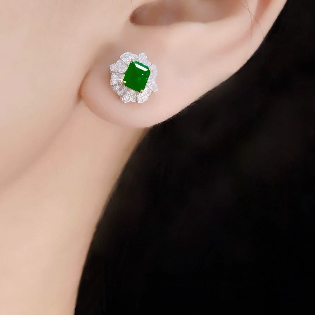 14k Gold 1.47 Ctw Vivid Green Natural Emerald & Diamond Earrings - 3