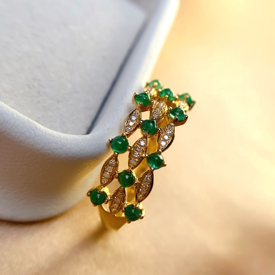 14k Gold 1.00 Ct Natural Emerald & Diamond Ring - 2