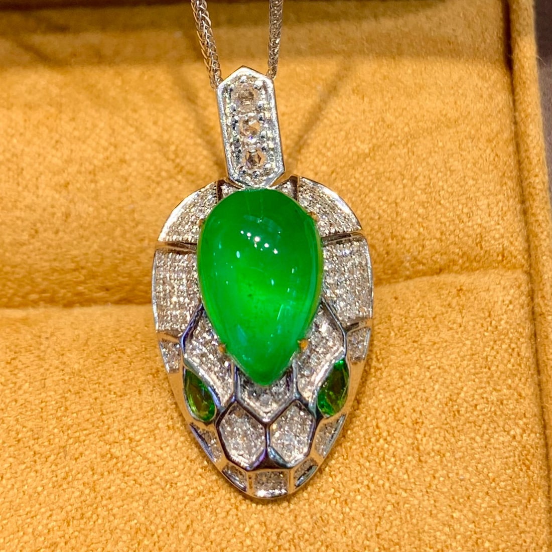 14k Gold 3.75 Ct Vivid Green Natural Emerald & Diamond & Tsavorite Pendant( Without Chain ) - 2