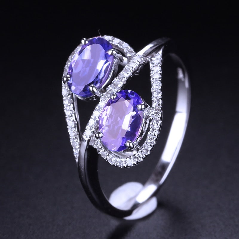 14k Gold 1.15 Ct Natural Tanzanite & Diamond Ring: Ref:231030343 // gold content:14k gold // ring size:7. 25us // // main gemstone:tanzanite // shape:oval // carat weight:1. 15ct // color:bluish purple // treatment:natural // // adjacent gemstone 2 :