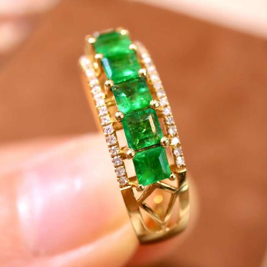 14k Gold 1.54 Ctw Natural Emerald & Diamond Ring - 4