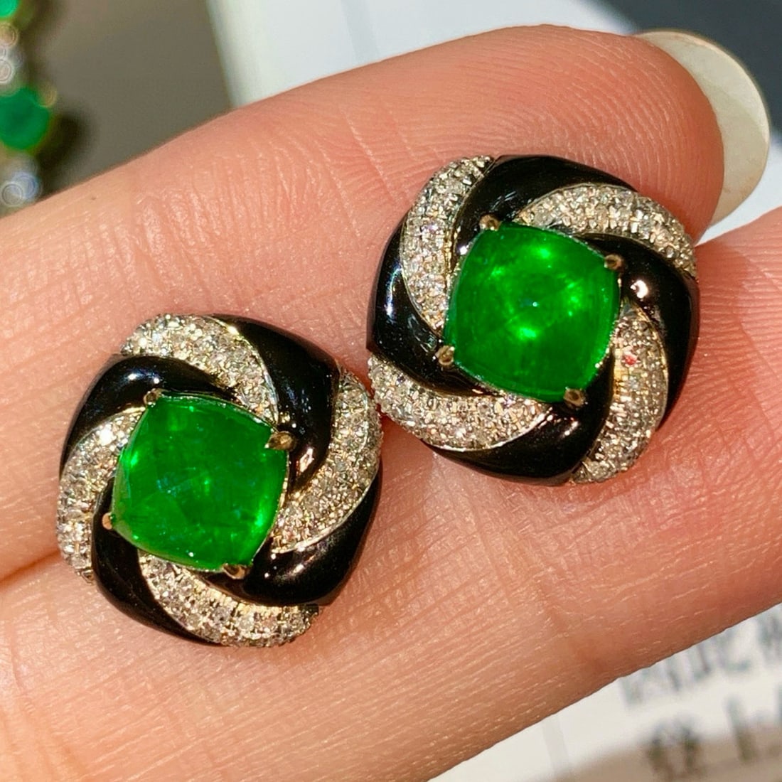 14k Gold 3.2 Ct Vivid Green Natural Emerald & Diamond Earrings - 2
