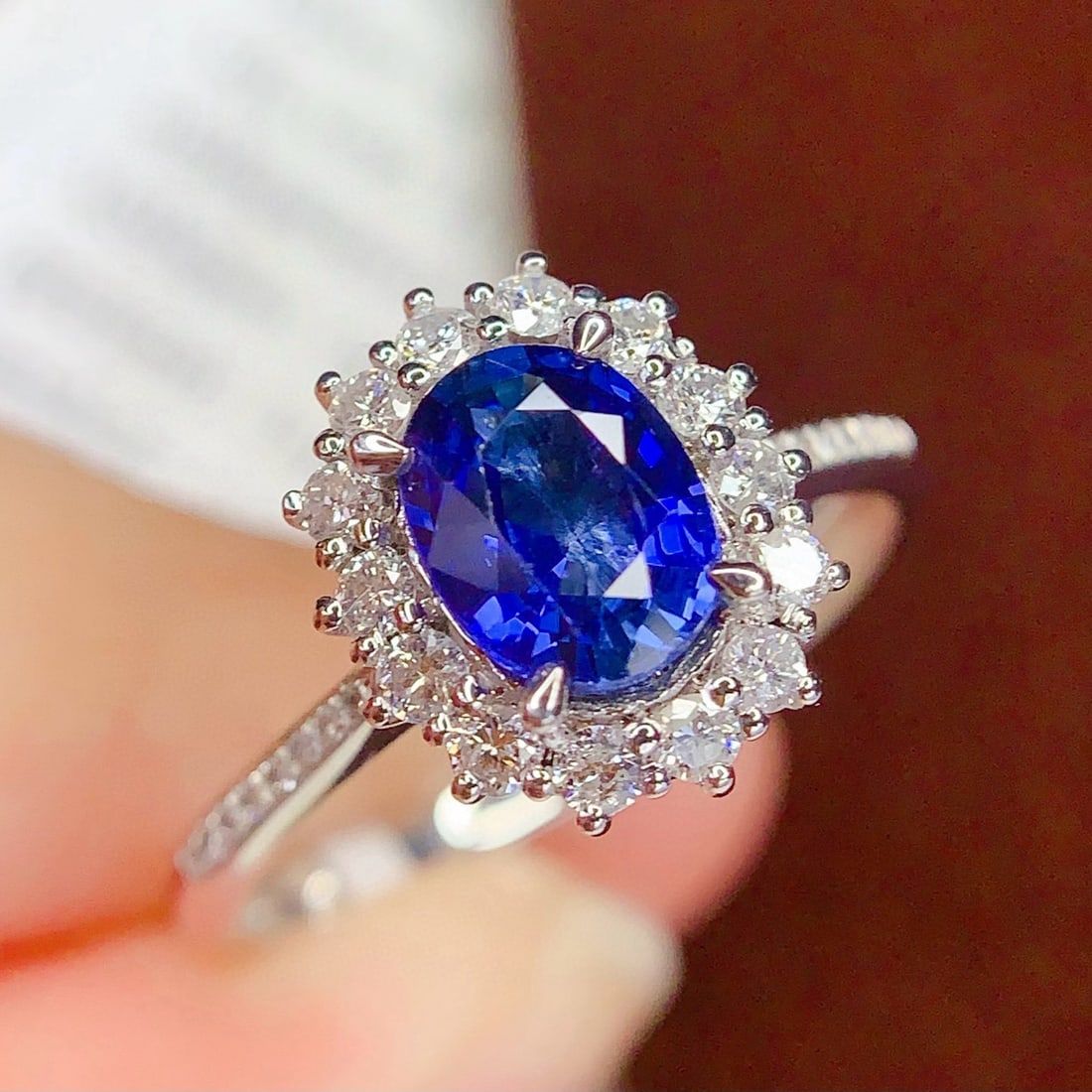 14k Gold 1.5 Ct Vivid Blue Natural Sapphire & Diamond Ring - 4
