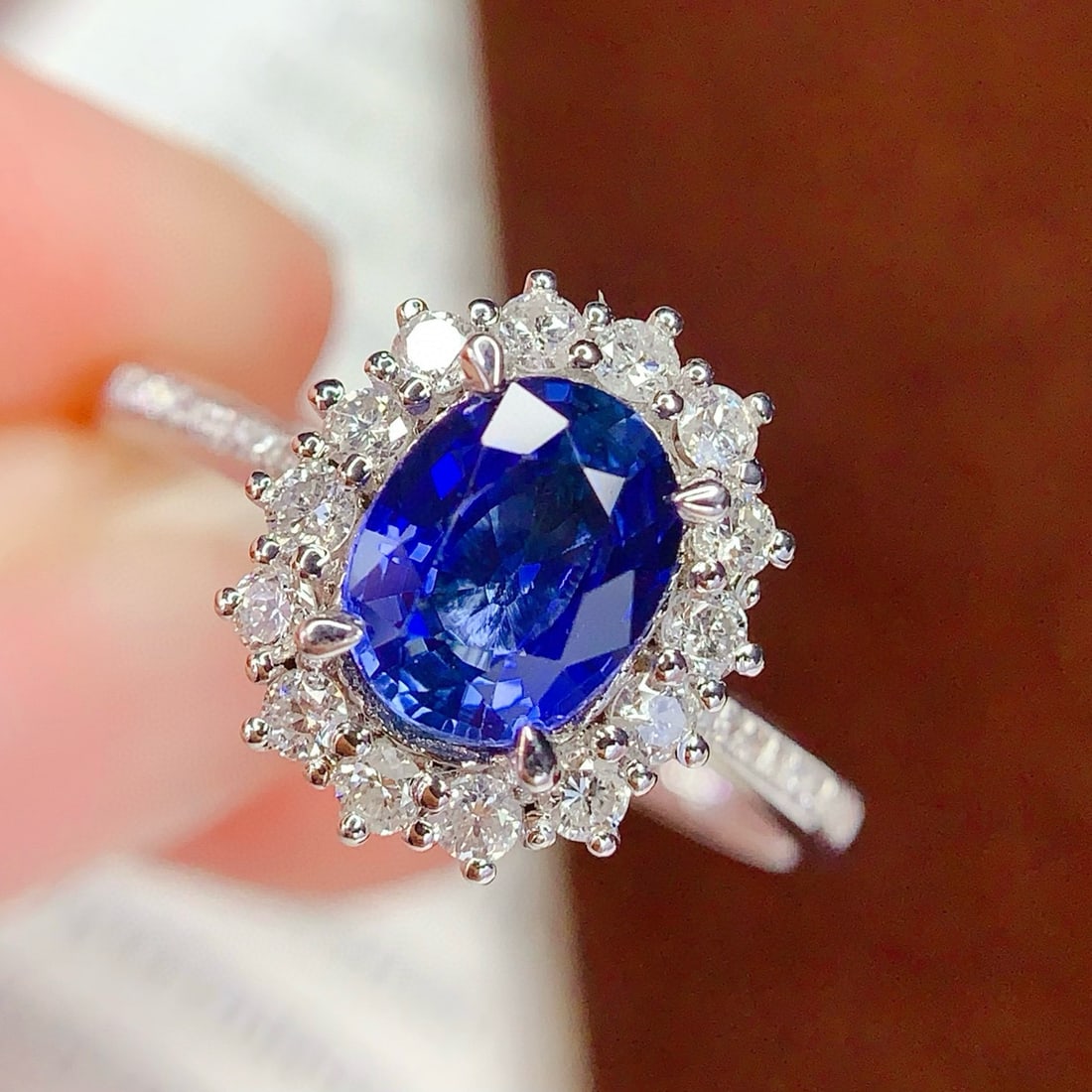 14k Gold 1.5 Ct Vivid Blue Natural Sapphire & Diamond Ring - 6