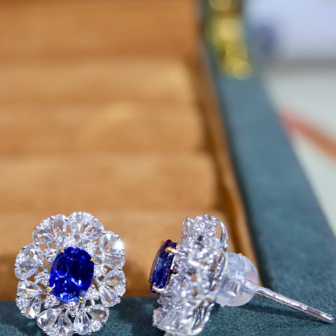 14k Gold 2.2 Ctw Natural Sapphire & Diamond Earrings - 4