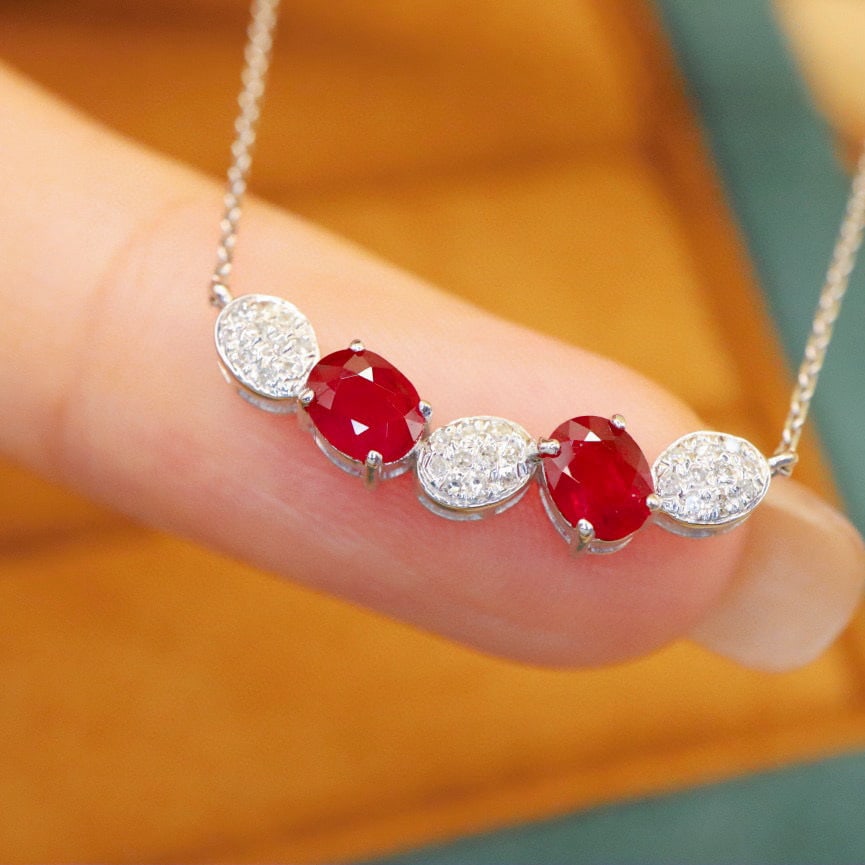 14k Gold 0.94 Ctw Vivid Red Natural Ruby & Diamond Necklace - 4