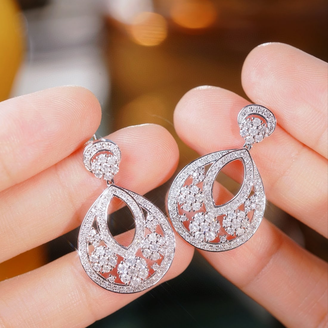 14k Gold 2.30 Ct Natural H Diamond Earrings - 6