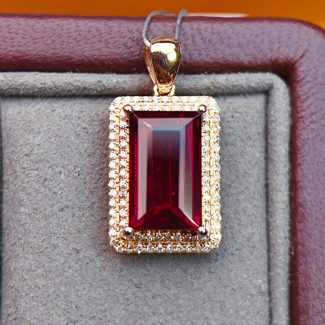 14k Gold 3.45 Ctw Natural Tourmaline & Diamond Pendant( Without Chain ): Ref:231030389 // gold content:14k gold // main gemstone:tourmaline // shape:rectangle // carat weight:3. 16ct // color:red // treatment:natural // // adjacent gemstone 2 : diamond // number of stones: