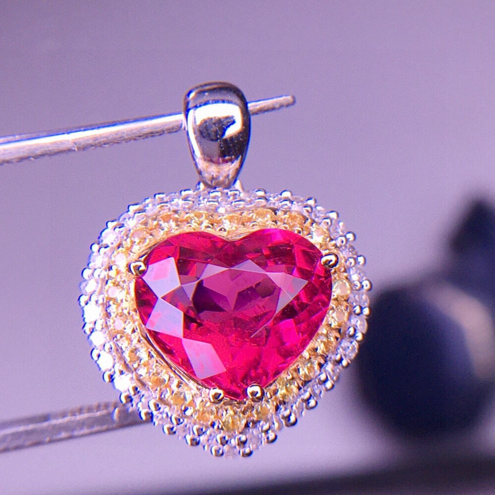 14k Gold 3.2 Ct Natural Tourmaline & Diamond Pendant( Without Chain ): Ref:231030398 // gold content:14k gold // main gemstone:tourmaline // shape:heart // carat weight:3. 2ct // color:red // treatment:natural // // adjacent gemstone 2 : diamond // shape:round //