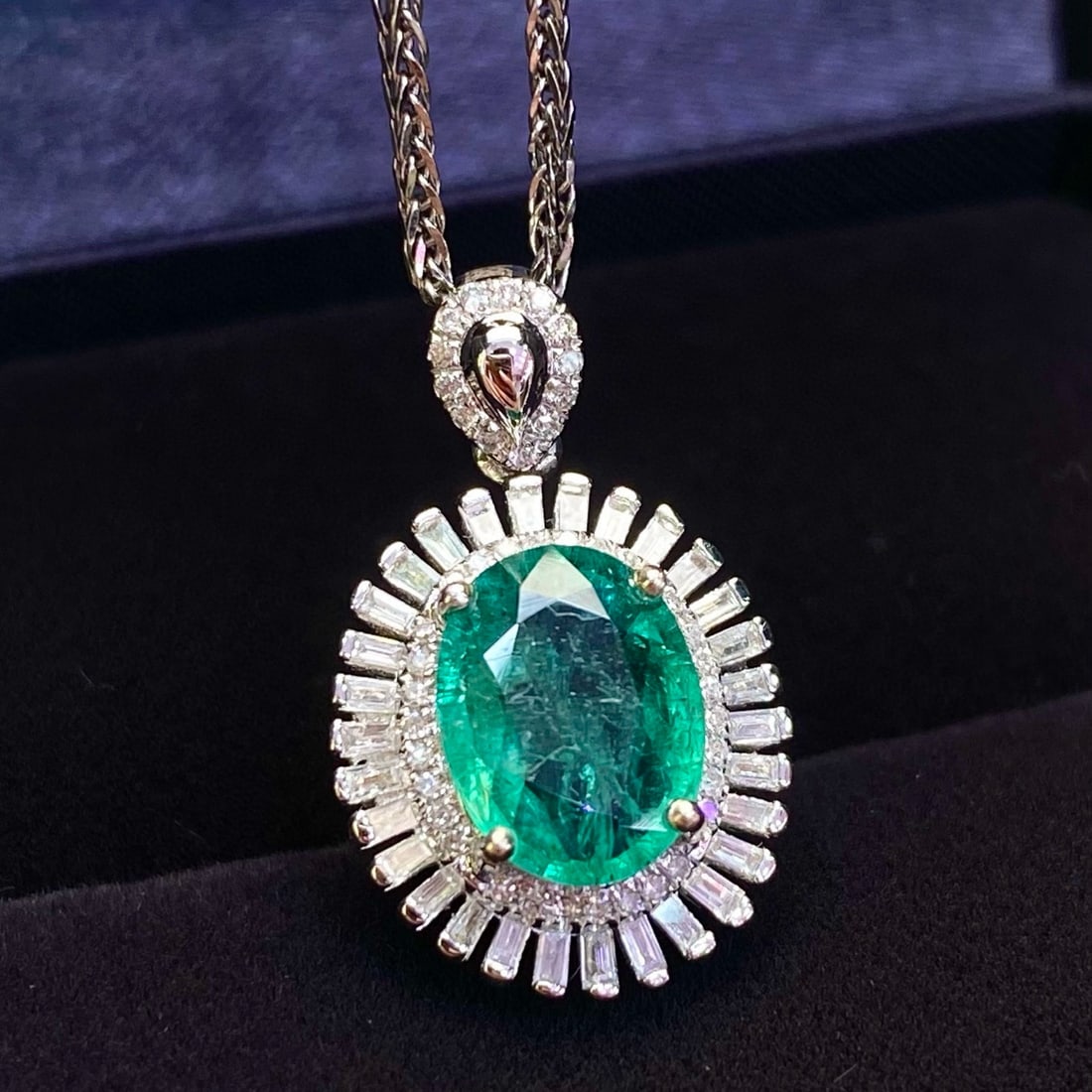 14k Gold 1.65 Ct Natural Emerald & Diamond Pendant( Without Chain ): Ref:231030416 // gold content:14k gold // main gemstone:emerald // shape:oval // carat weight:1. 65ct // color:green // treatment:natural // // adjacent gemstone 2 : diamond // number of stones:73 //