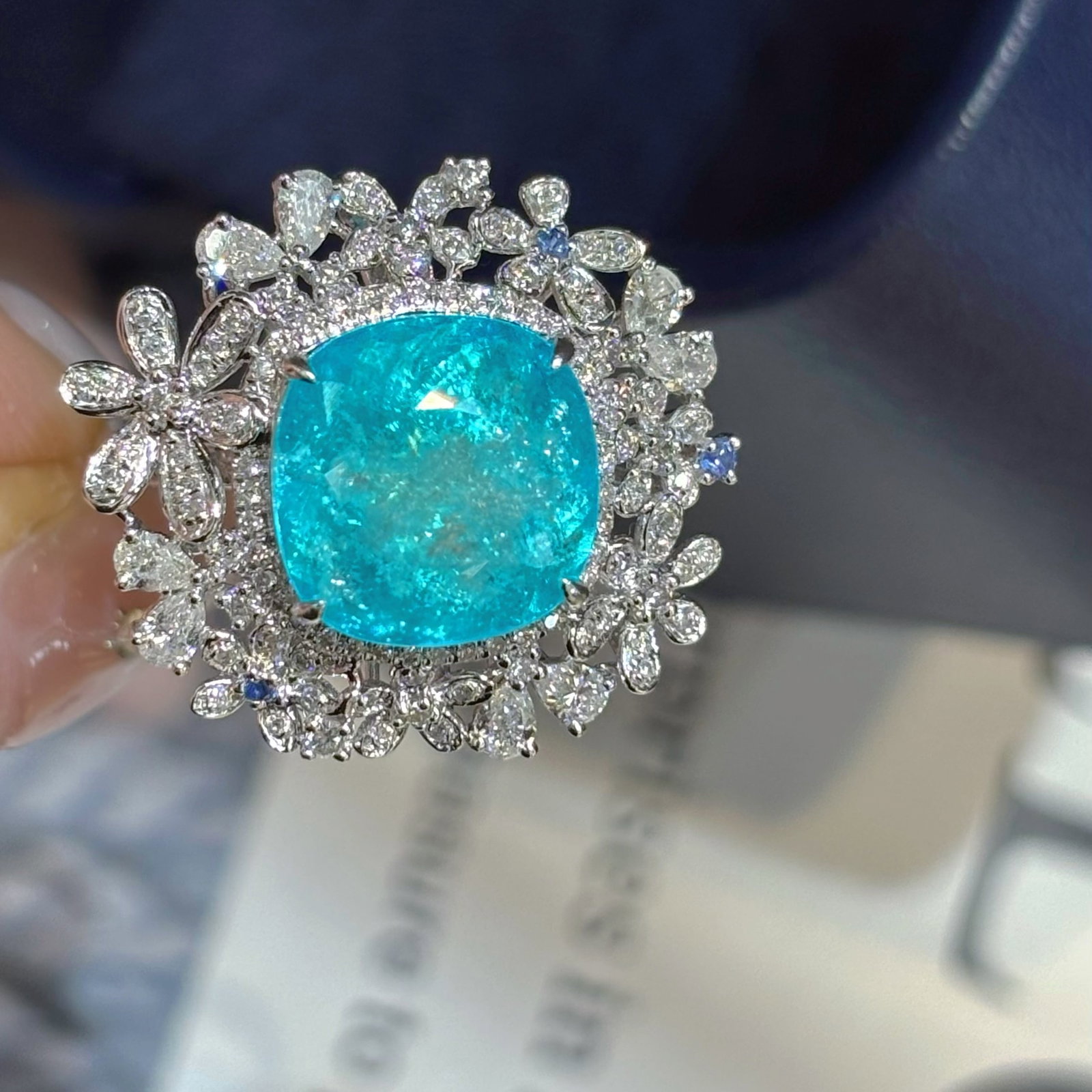 14k Gold 8.2 Ctw Natural Paraiba Tourmaline & Diamond Ring - 4