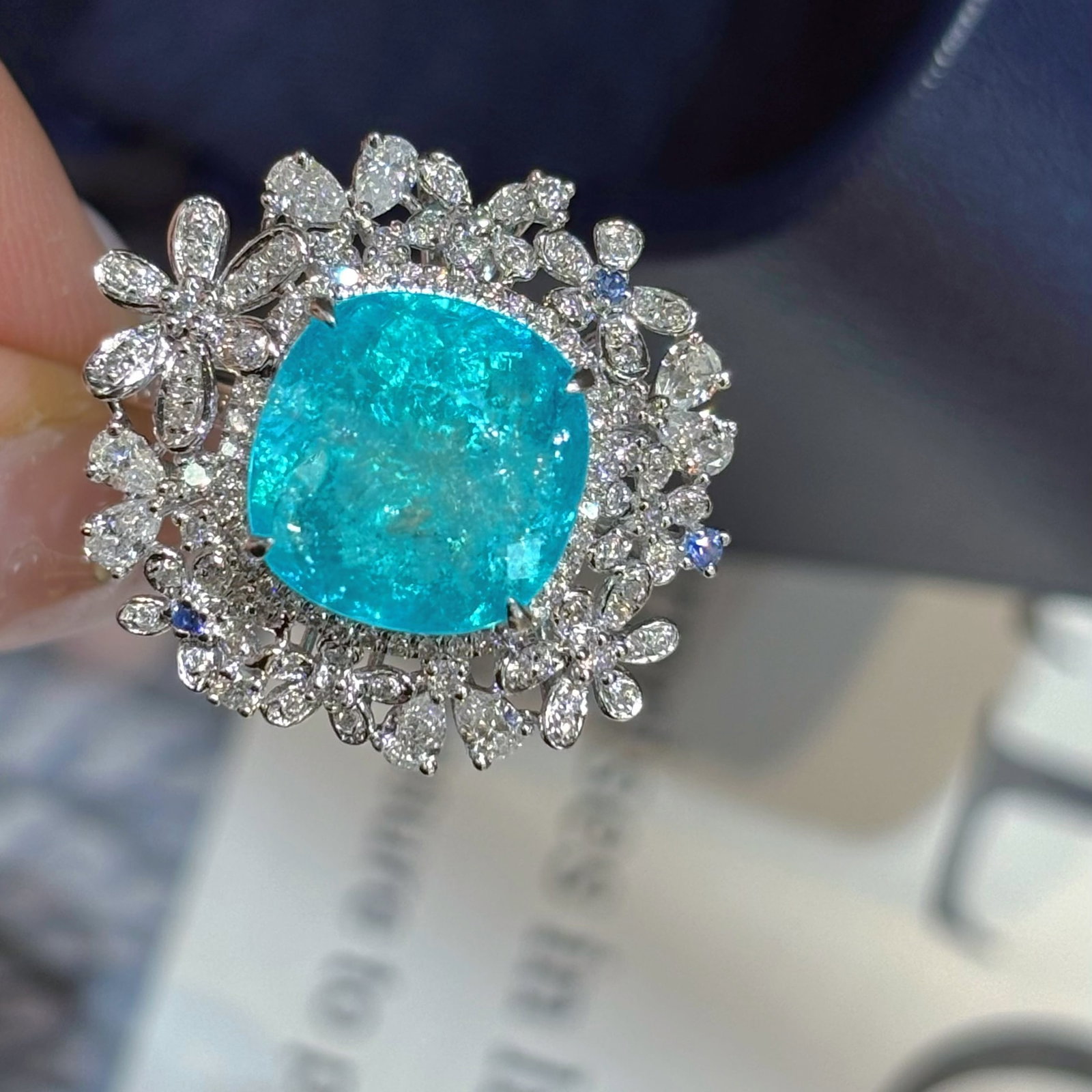 14k Gold 8.2 Ctw Natural Paraiba Tourmaline & Diamond Ring - 5