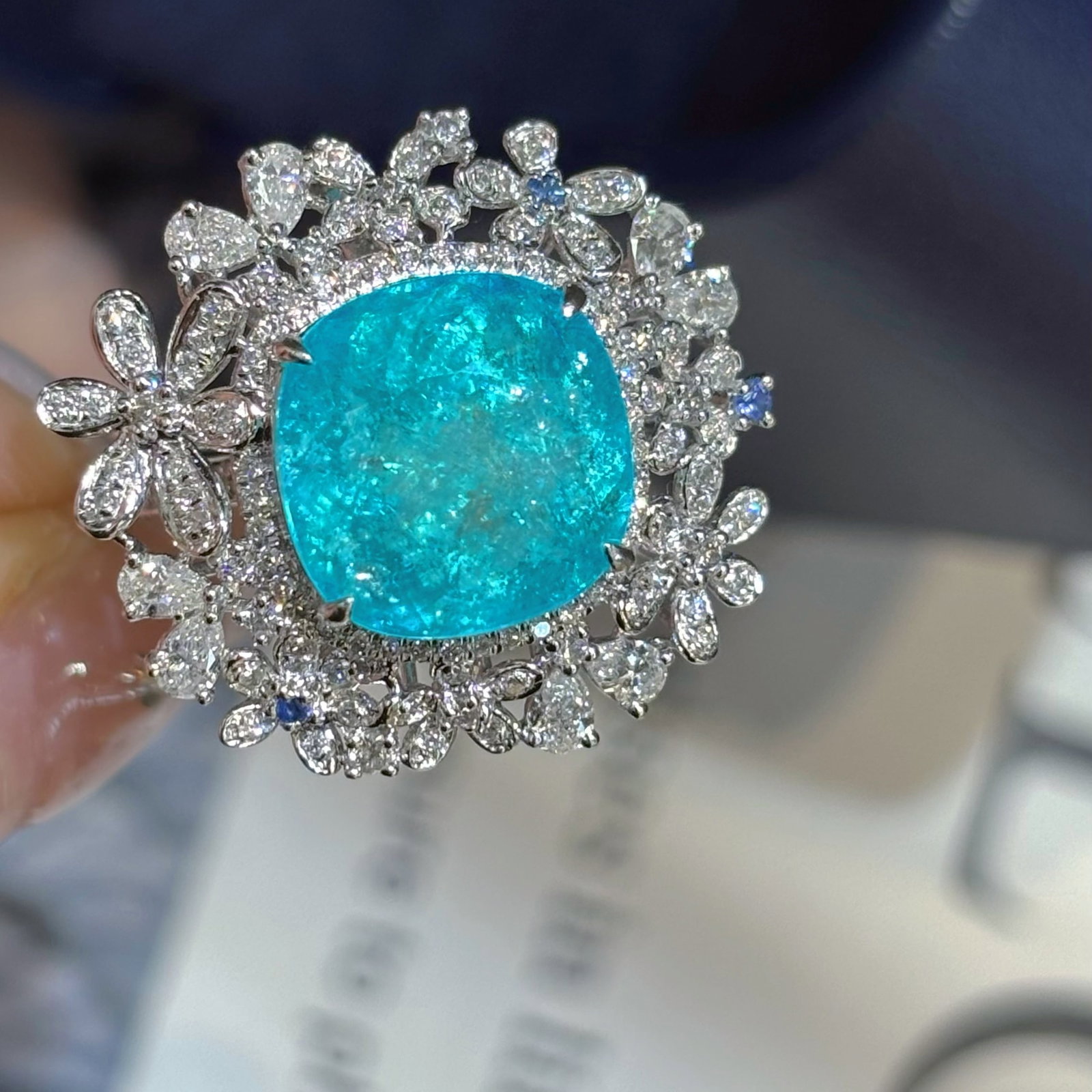 14k Gold 8.2 Ctw Natural Paraiba Tourmaline & Diamond Ring - 6