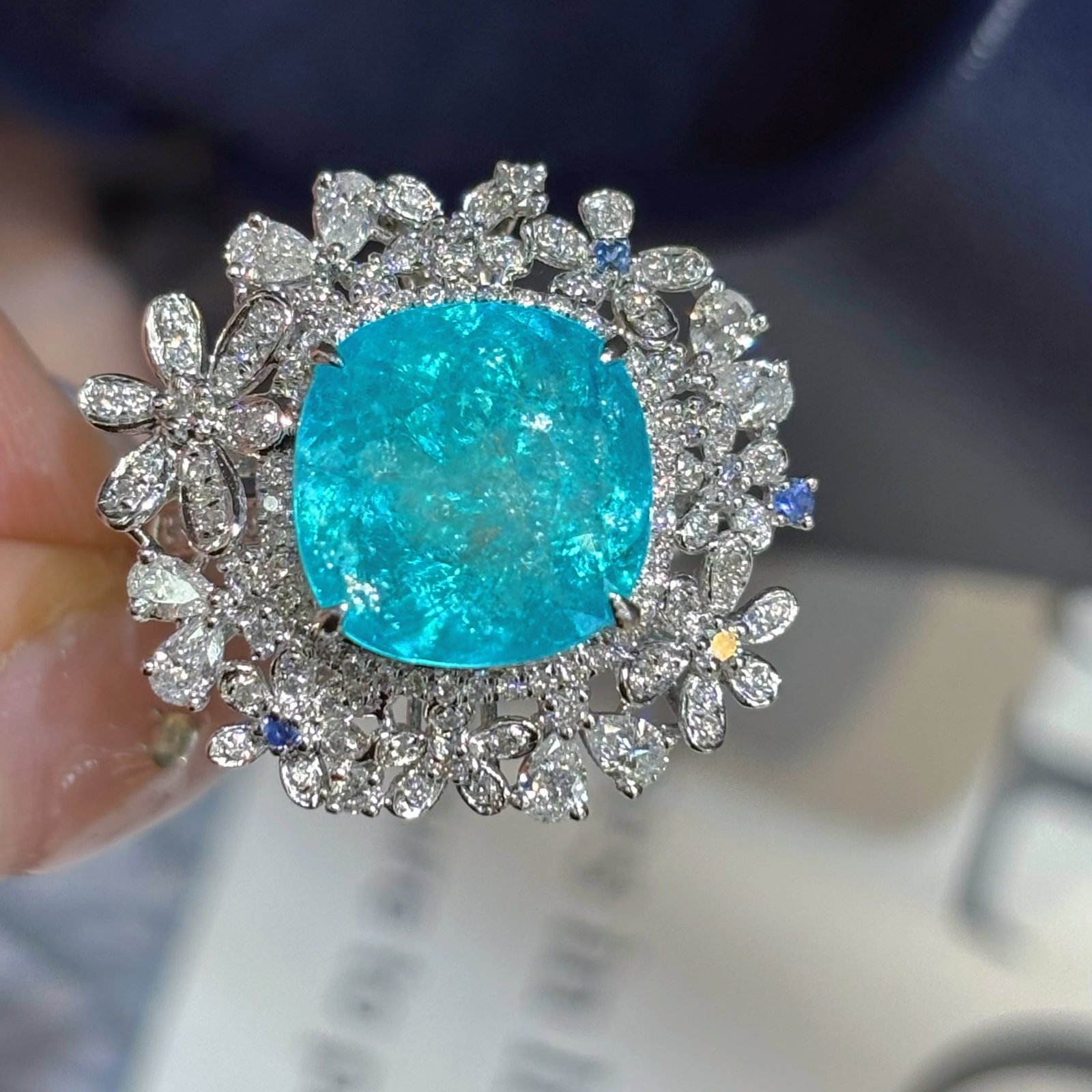 14k Gold 8.2 Ctw Natural Paraiba Tourmaline & Diamond Ring - 7