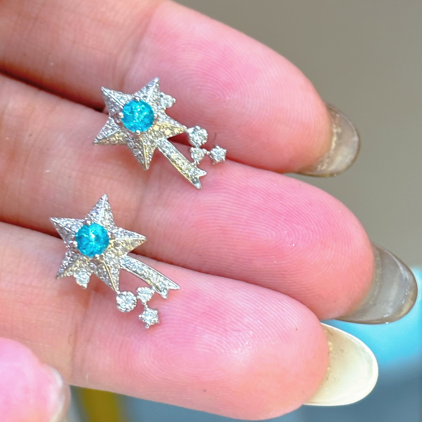 14k Gold 0.25 Ct Natural Paraiba Tourmaline & Diamond Earrings - 3