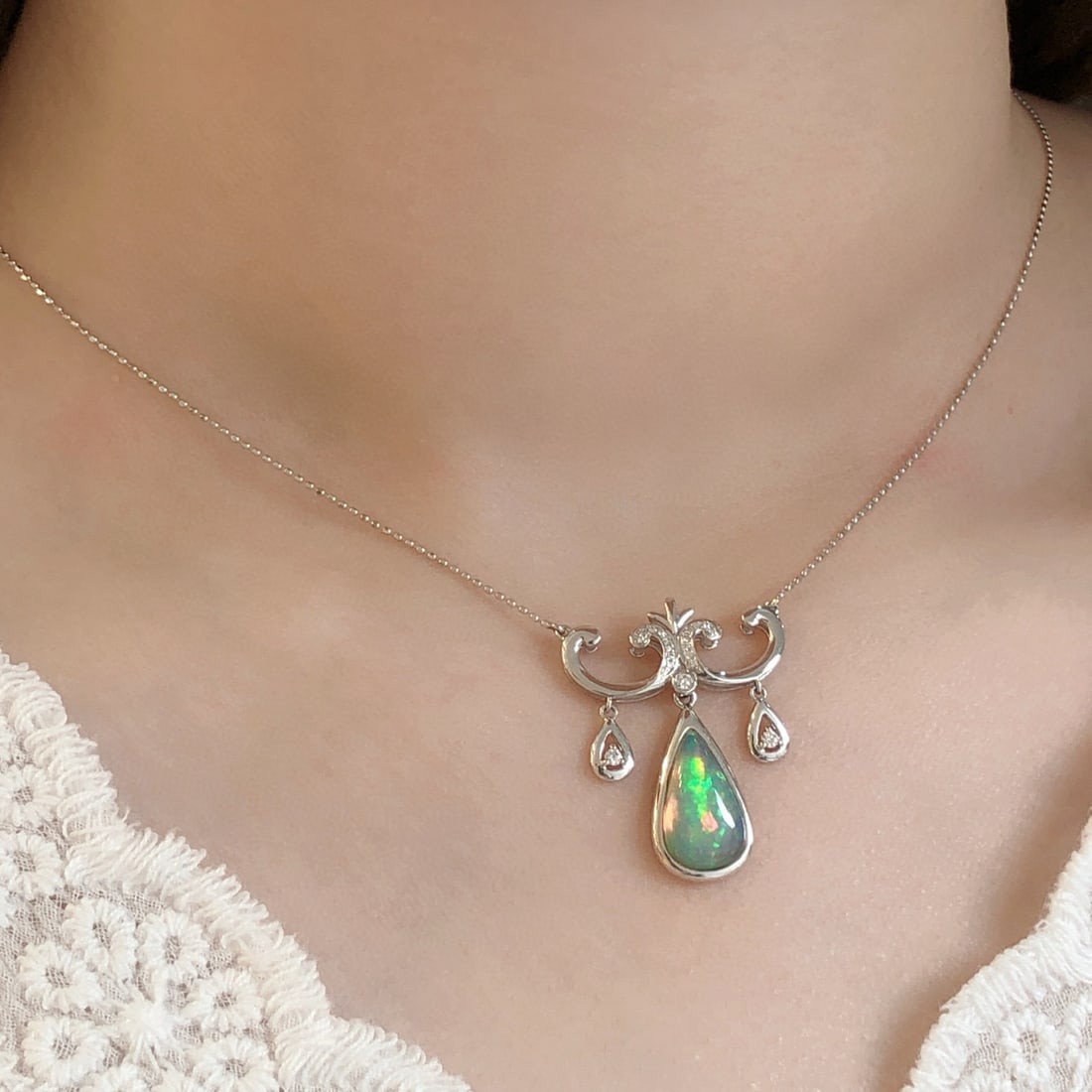 14k Gold 1.46 Ctw Natural Opal & Diamond Necklace - 4