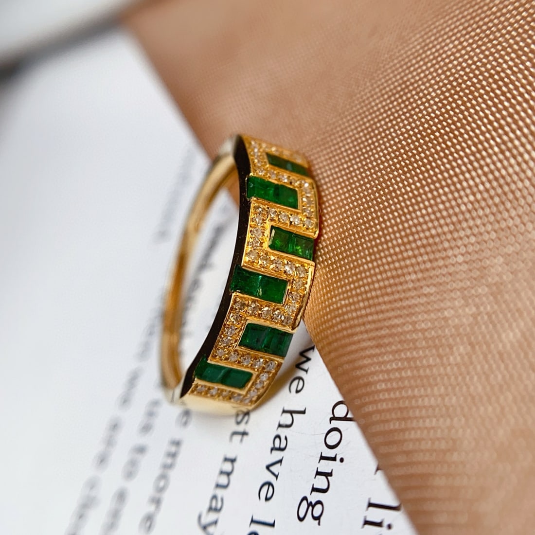 14k Gold 0.80 Ct Vivid Green Natural Emerald & Diamond Ring - 3
