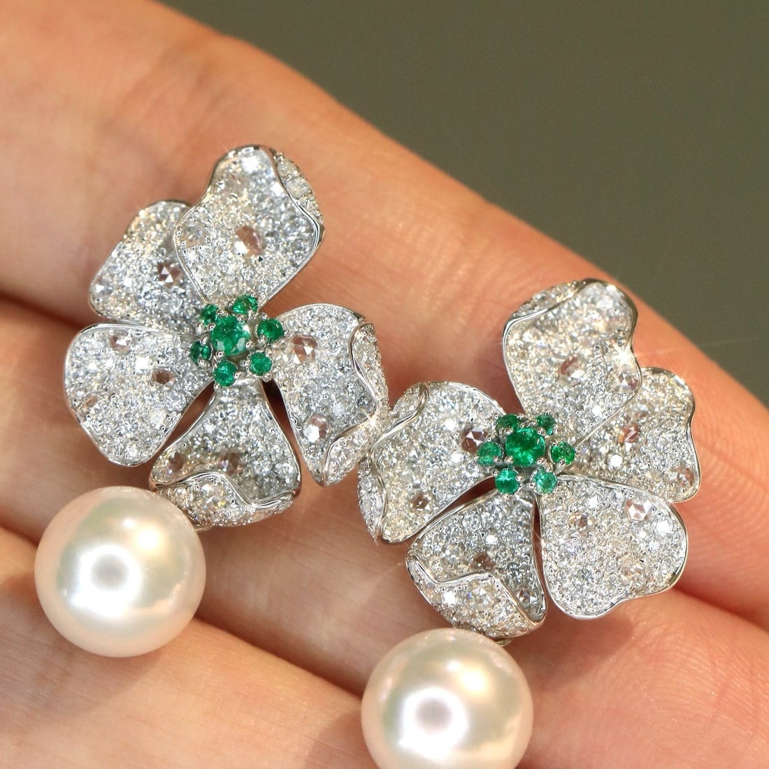 14k Gold 1.78 Ctw Natural Emerald & Diamond Earrings - 4