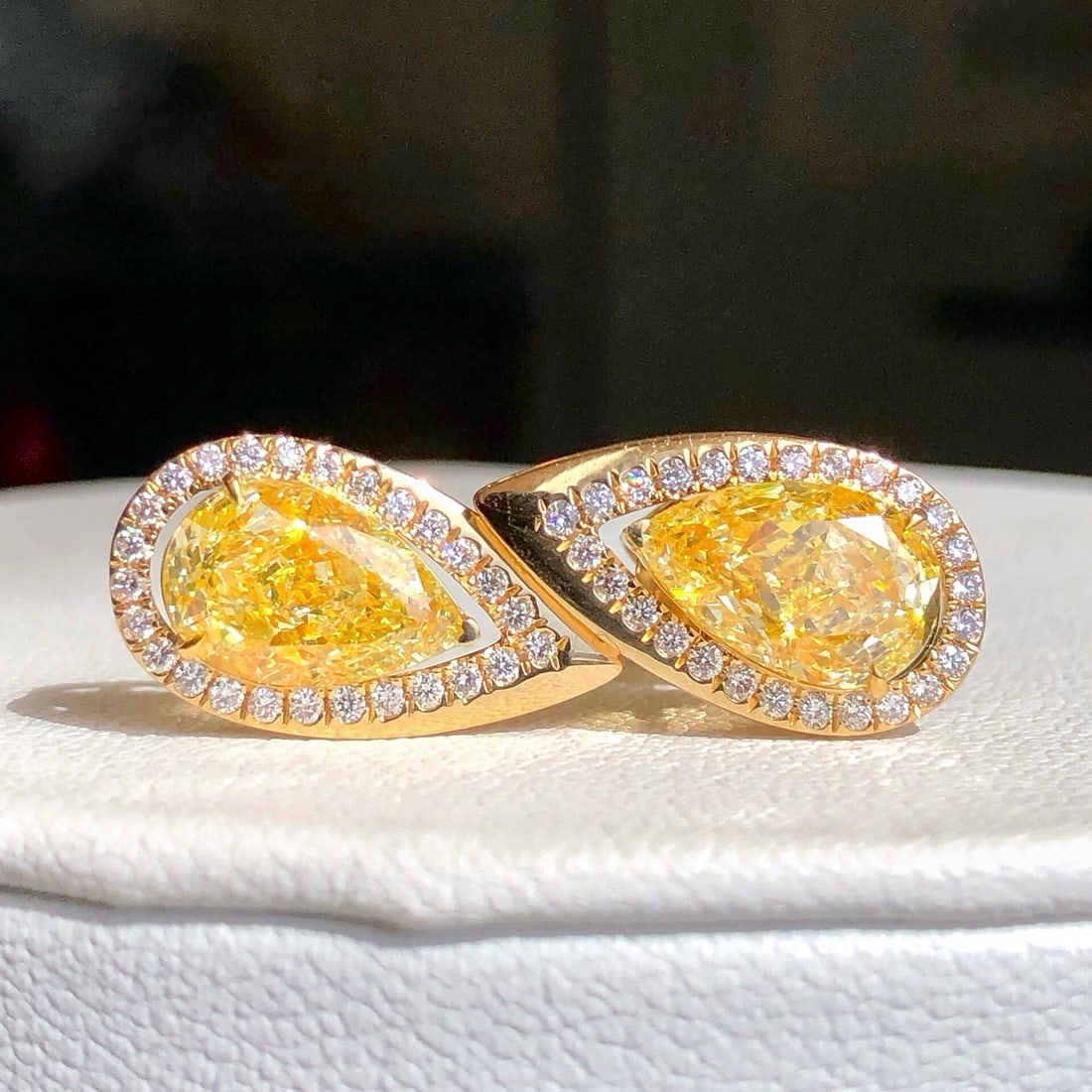 14k Gold 4.30 Ctw Natural Yellow Diamond & Diamond Earrings - 3