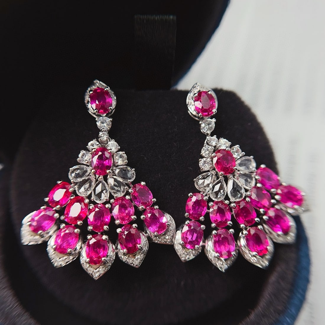 14k Gold 5.80 Ct Natural Ruby & Diamond & Sapphire Earrings: Ref:231031024 // gold content:14k gold // main gemstone:ruby // shape:oval // carat weight:5. 80ct // color:red // treatment:natural // // adjacent gemstone 2 : diamond // number of stones:86 // shape