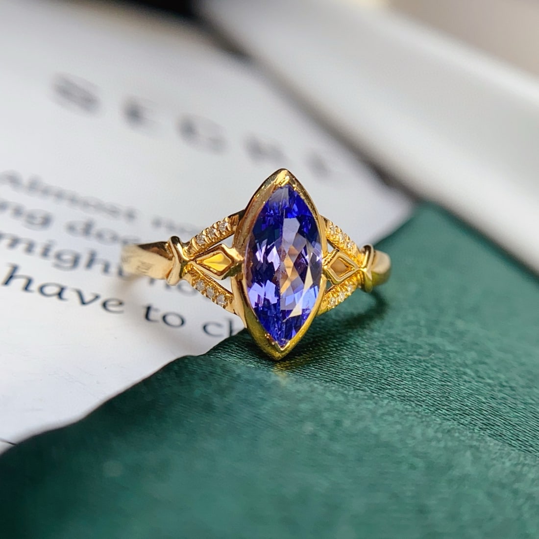 14k Gold 1.15 Ct Natural Tanzanite & Diamond Ring - 6