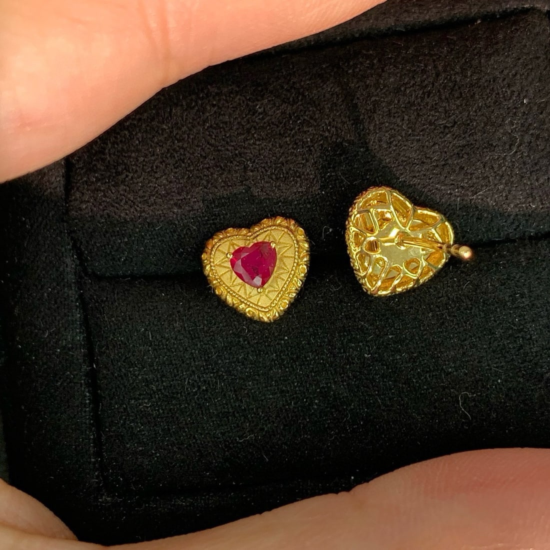 14k Gold 0.53 Ct Natural Ruby Earrings - 4