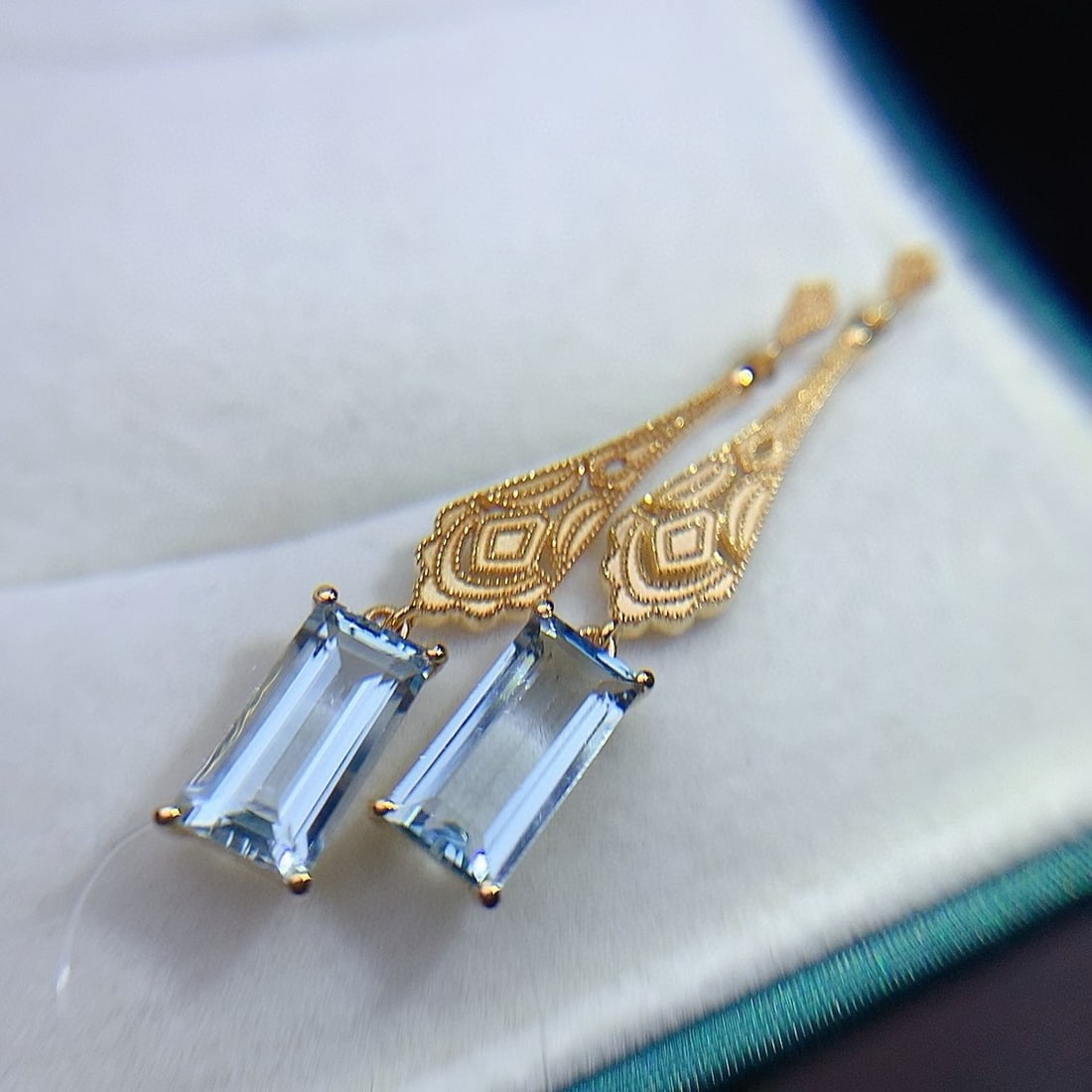 14k Gold 2.00 Ct Natural Aquamarine Earrings - 2