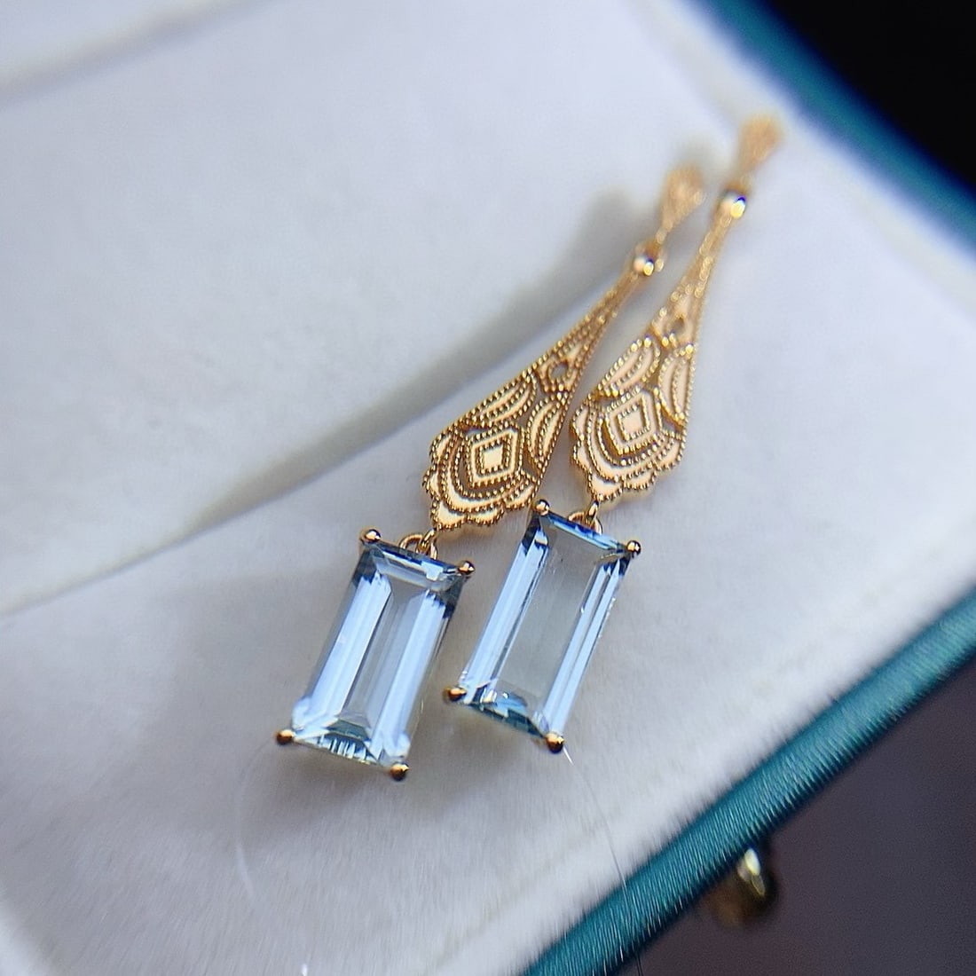 14k Gold 2.00 Ct Natural Aquamarine Earrings - 5