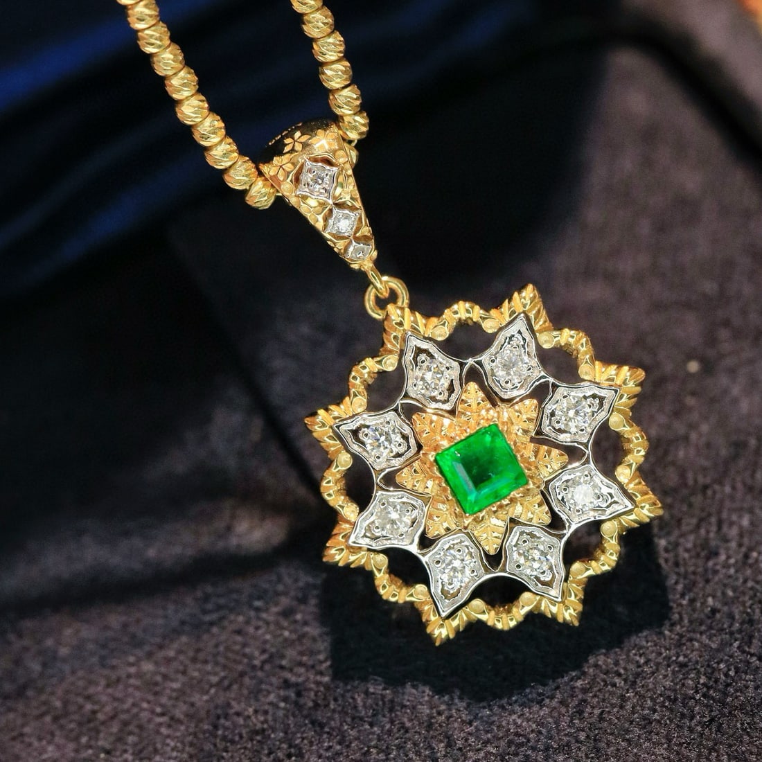 14k Gold 0.33 Ctw Vivid Green Natural Emerald & Diamond Pendant( Without Chain ) - 4