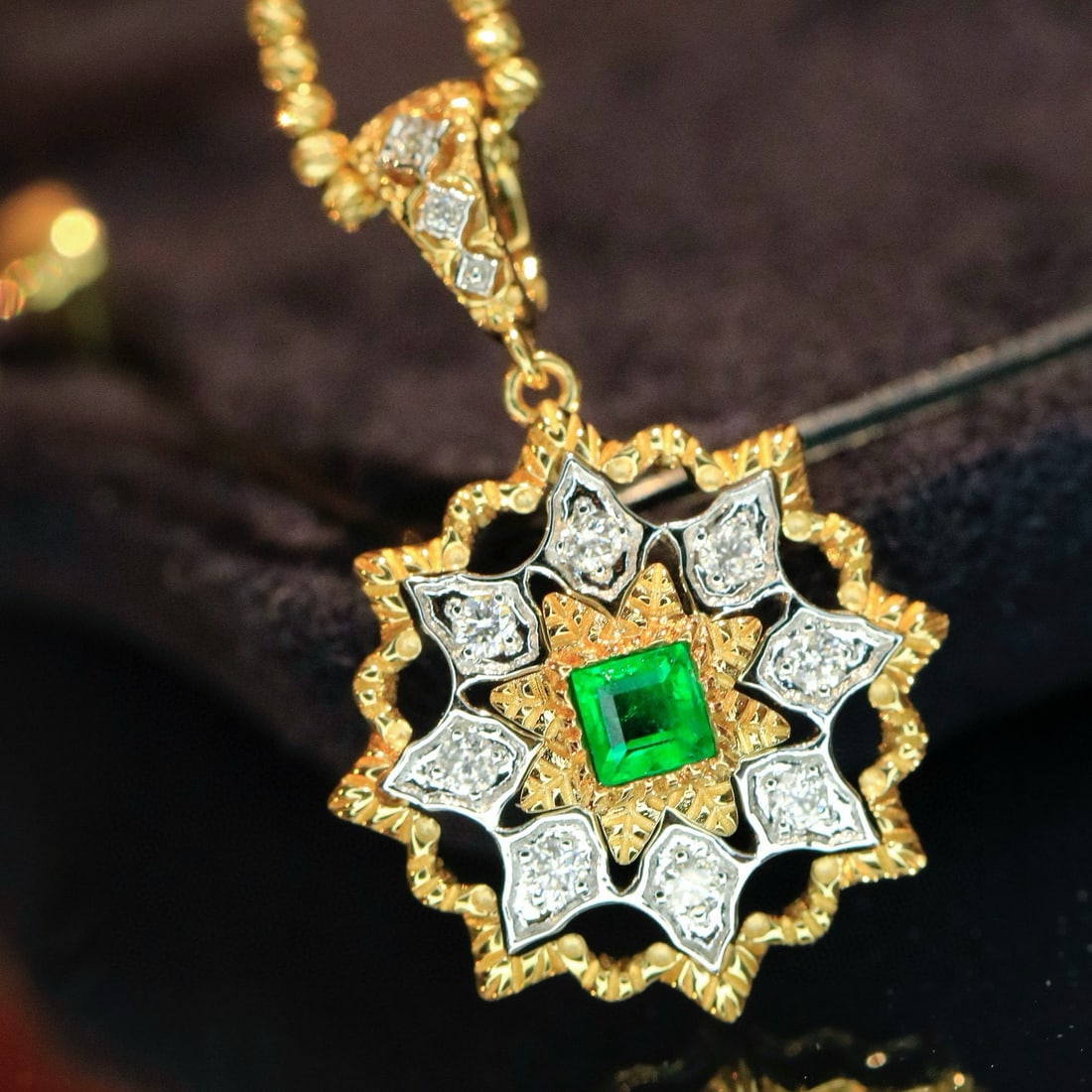 14k Gold 0.33 Ctw Vivid Green Natural Emerald & Diamond Pendant( Without Chain ) - 8
