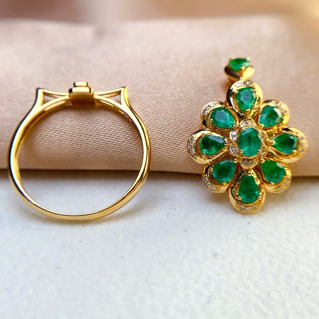 14k Gold 2.45 Ct Natural Emerald & Diamond Ring/pendant( Without Chain ) - 4