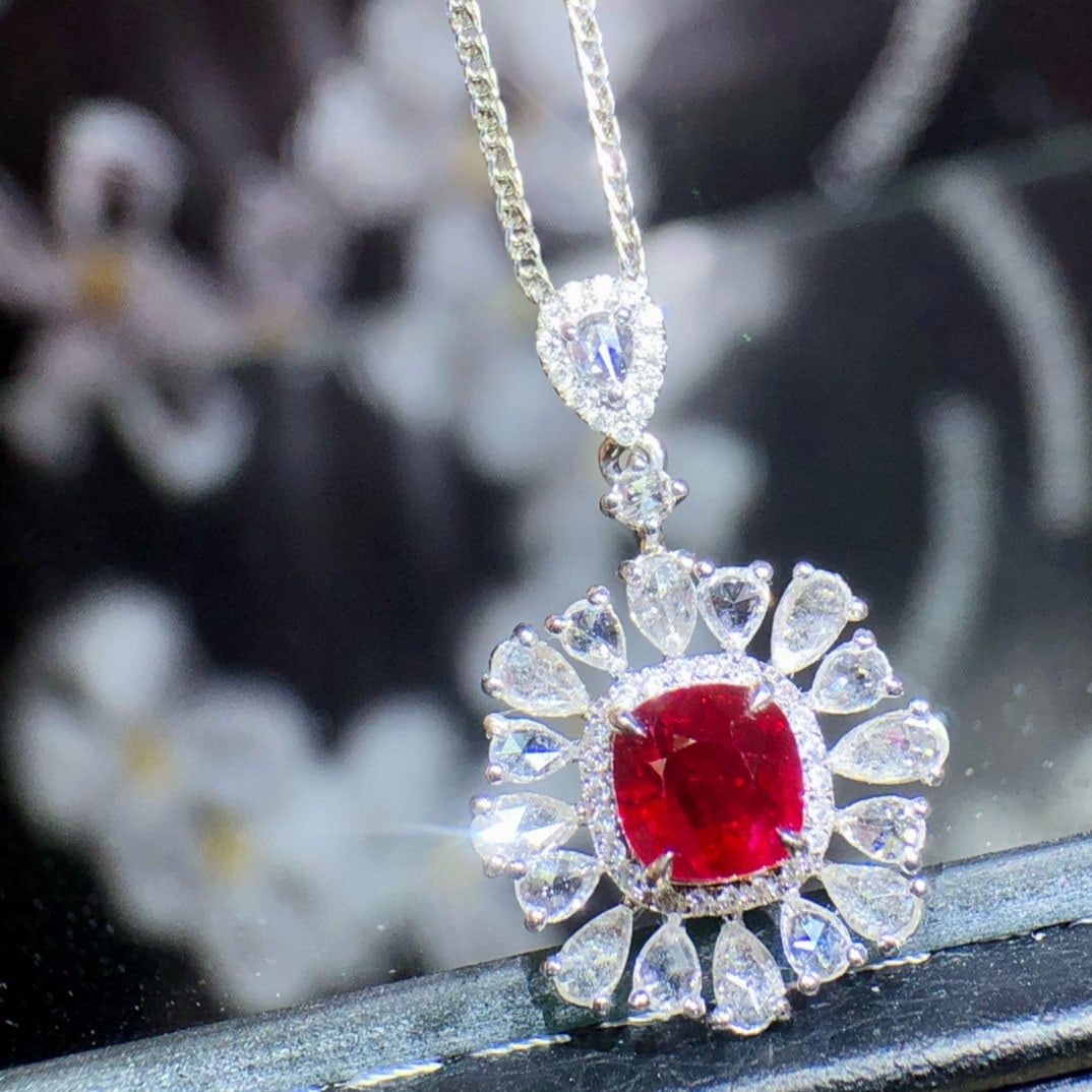 14k Gold 1.70 Ctw Vivid Red Natural Ruby & Diamond Pendant( Without Chain ): Ref:231031112 // gold content:14k gold // main gemstone:ruby // shape:cushion // carat weight:1. 05ct // color:vivid red // treatment:natural // // adjacent gemstone 2 : diamond // shape:multiply // c