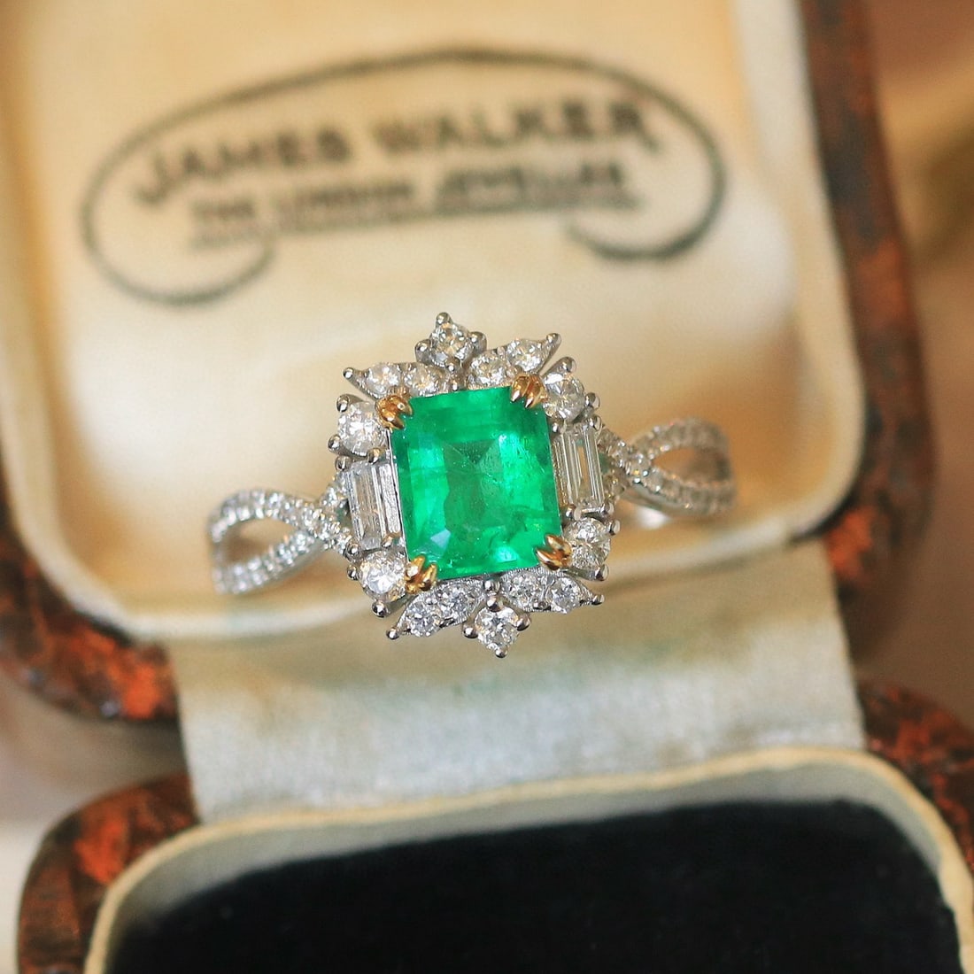 14k Gold 1.53 Ctw Natural Emerald & Diamond Ring - 3