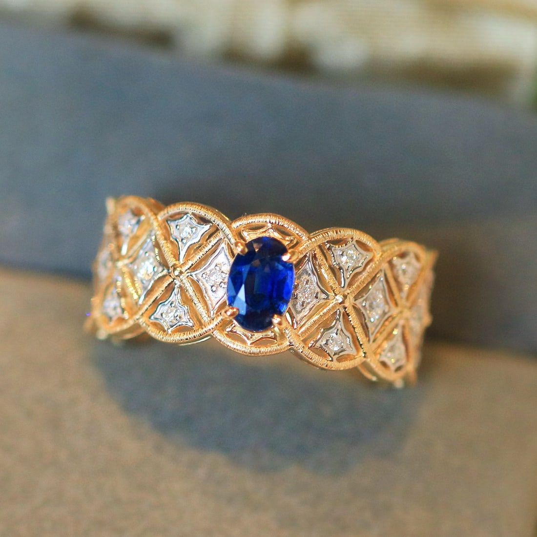 14k Gold 0.86 Ctw Natural Sapphire & Diamond Ring - 2